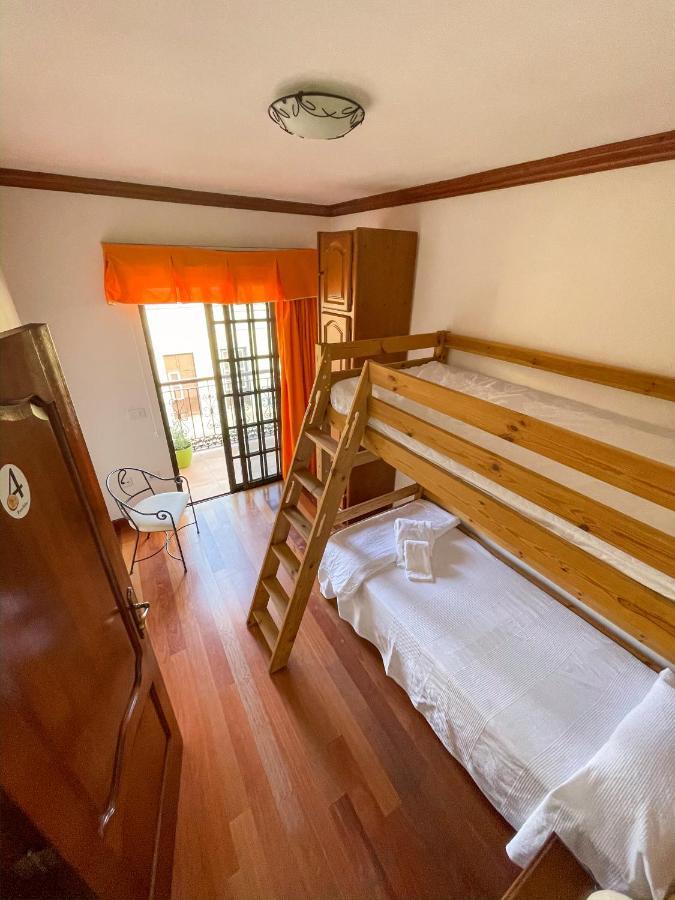 Canary Bio Hostel Tenerife لوس رياليخوس المظهر الخارجي الصورة