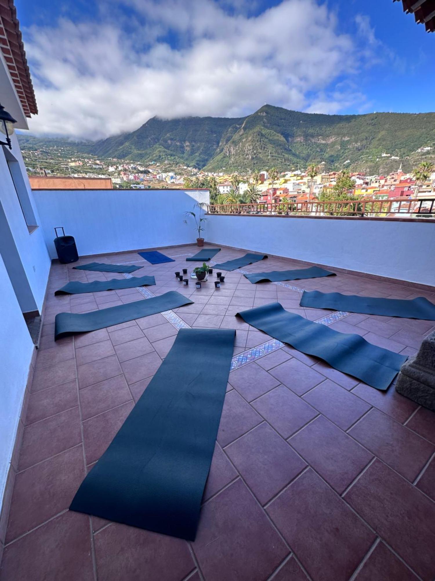 Canary Bio Hostel Tenerife لوس رياليخوس المظهر الخارجي الصورة